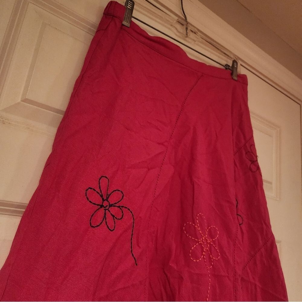 Sag Harbor pink flroal embroidered midi skirt Size 12 - Picture 3 of 4